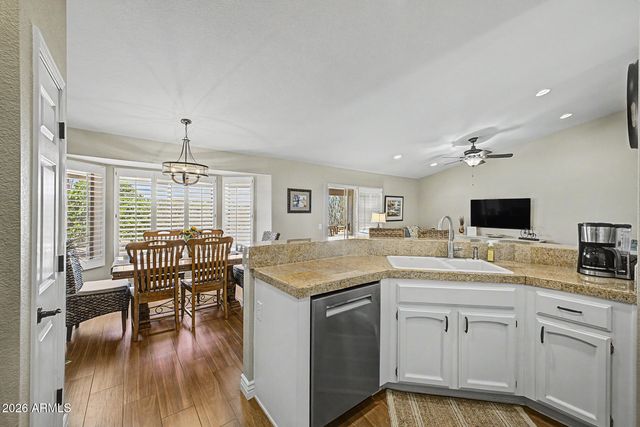 24112 S STARCREST Drive, Sun Lakes, AZ 85248