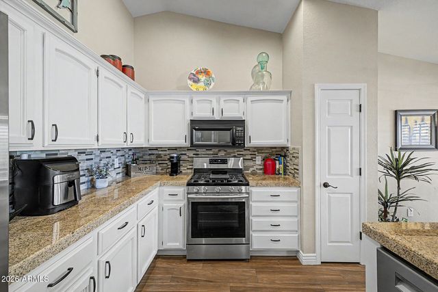 24112 S STARCREST Drive, Sun Lakes, AZ 85248