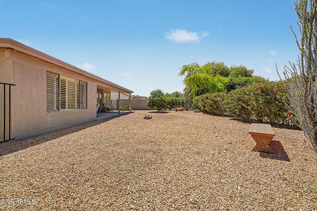 24112 S STARCREST Drive, Sun Lakes, AZ 85248