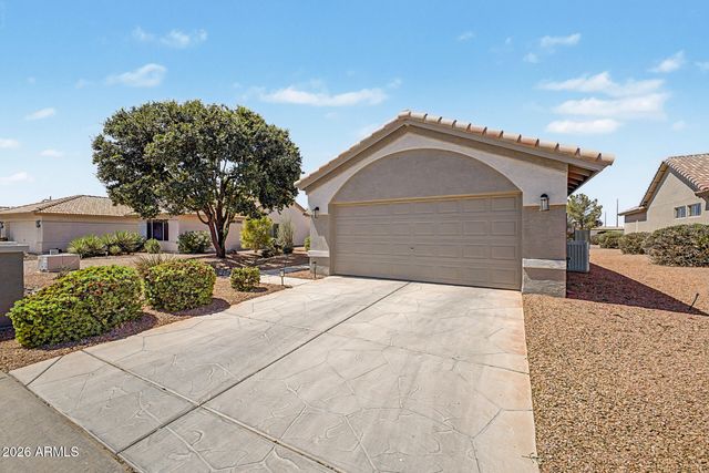 24112 S STARCREST Drive, Sun Lakes, AZ 85248