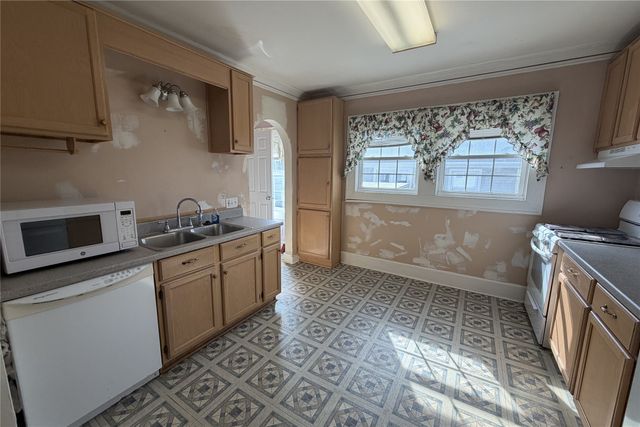 1302 Euclid Avenue, Des Moines, IA 50313