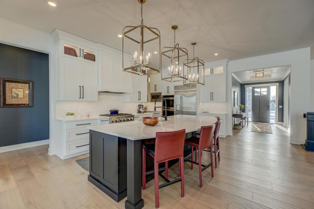 1461 Palmer Drive N, Lake Elmo, MN 55042
