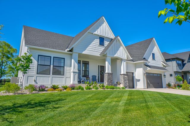 1461 Palmer Drive N, Lake Elmo, MN 55042
