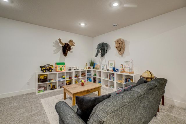 1461 Palmer Drive N, Lake Elmo, MN 55042