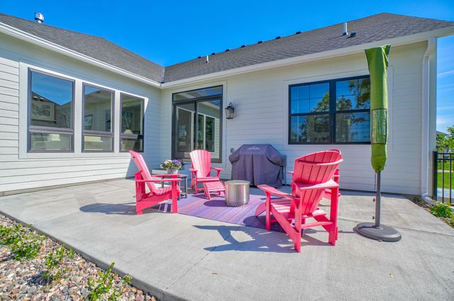 1461 Palmer Drive N, Lake Elmo, MN 55042