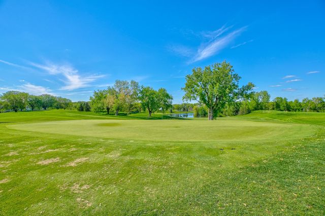 1461 Palmer Drive N, Lake Elmo, MN 55042