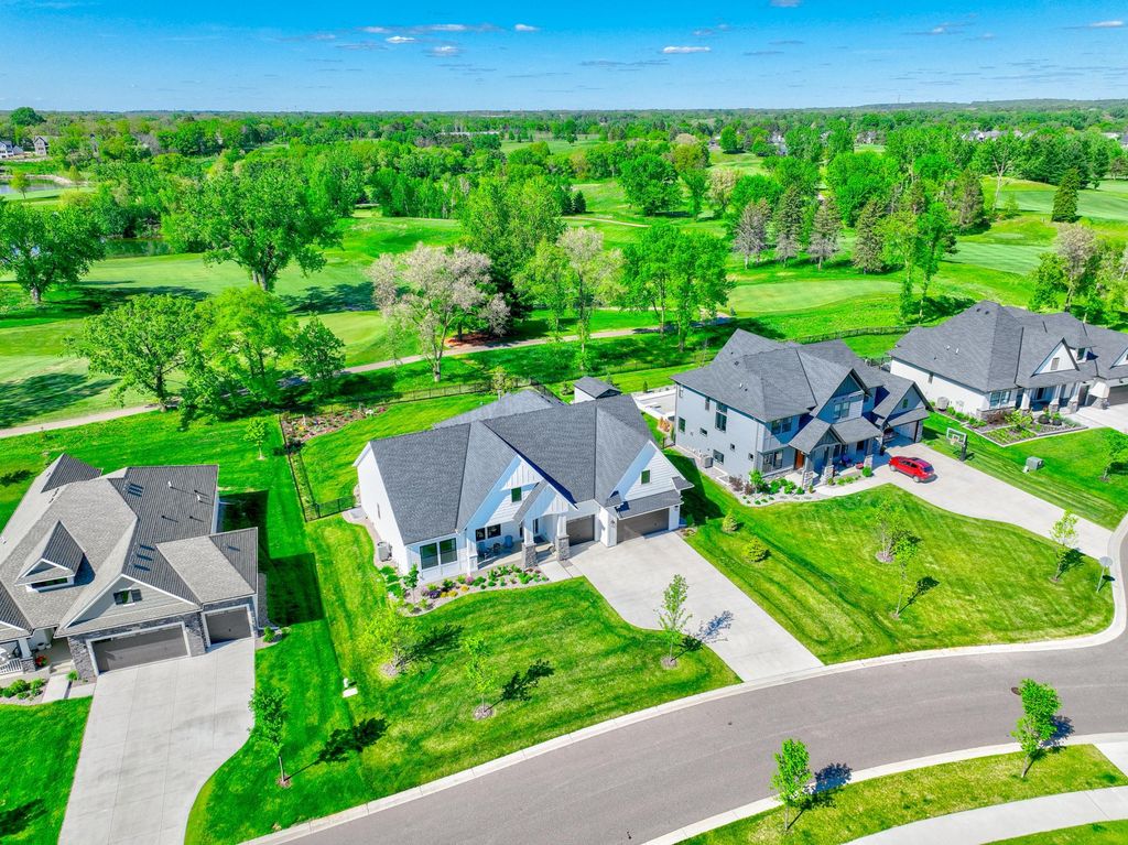 1461 Palmer Drive N, Lake Elmo, MN 55042
