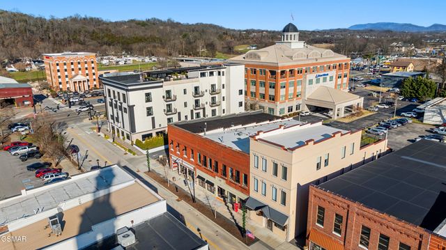 118 Court Avenue, Sevierville, TN 37862