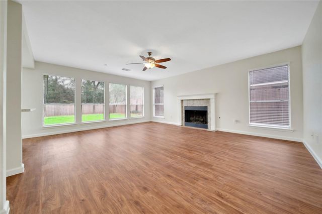 1427 Redwood Village Circle, Spring, TX 77386