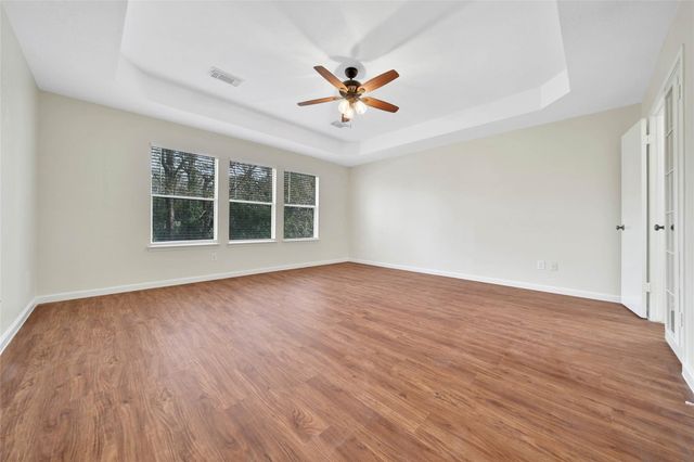 1427 Redwood Village Circle, Spring, TX 77386