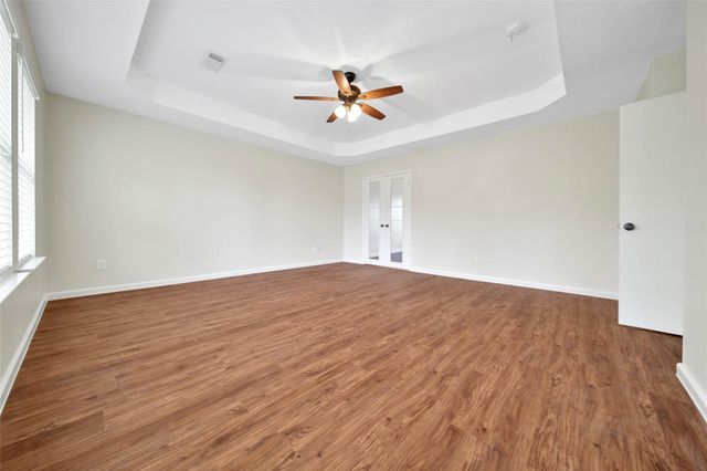 1427 Redwood Village Circle, Spring, TX 77386