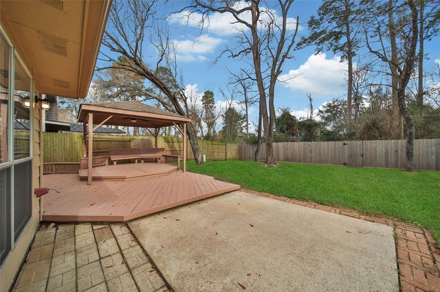 1427 Redwood Village Circle, Spring, TX 77386