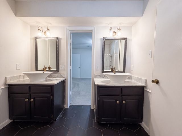5804 Ridge Drive, Arlington, TX 76016