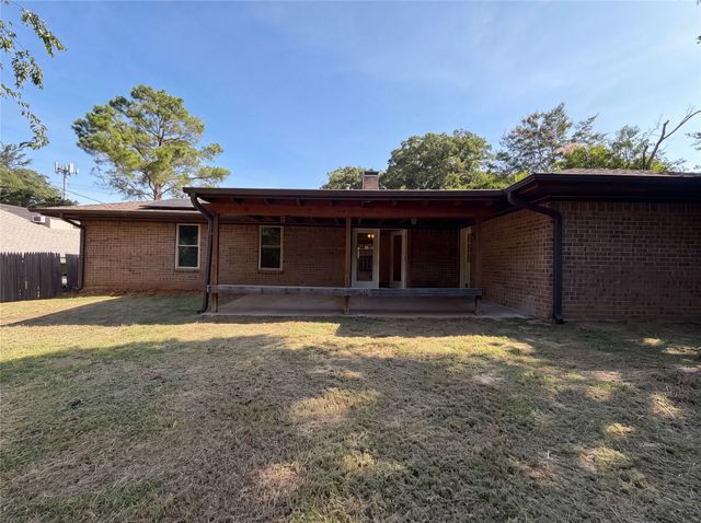 5804 Ridge Drive, Arlington, TX 76016