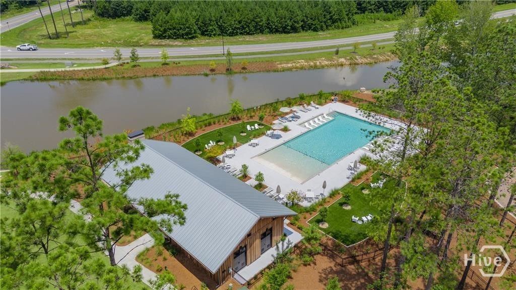 Image 7 of property listing at 96 Liko Lane, Richmond Hill, GA 31324