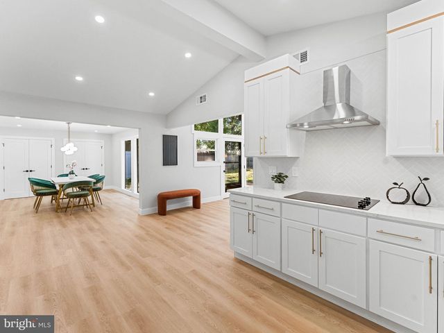 415 GARDEN STATE DR, Cherry Hill, NJ 08002