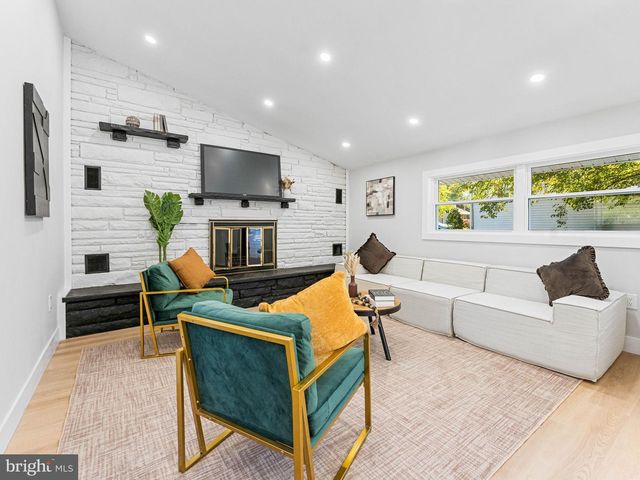 415 GARDEN STATE DR, Cherry Hill, NJ 08002