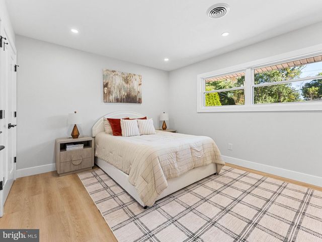 415 GARDEN STATE DR, Cherry Hill, NJ 08002