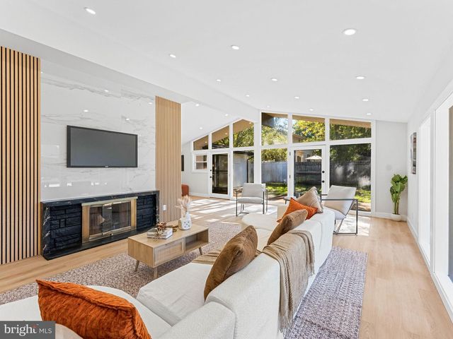 415 GARDEN STATE DR, Cherry Hill, NJ 08002