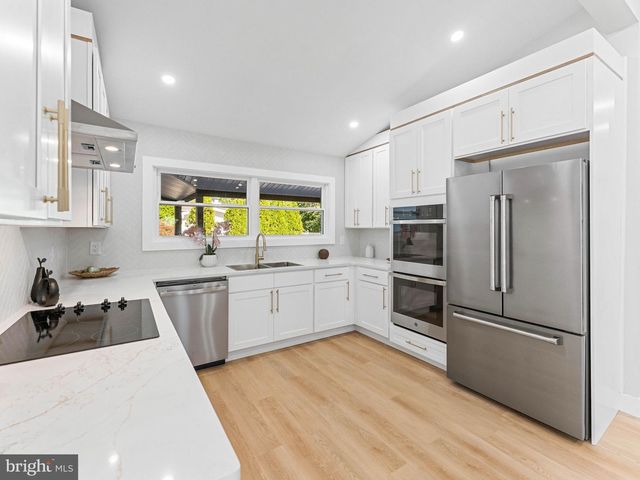 415 GARDEN STATE DR, Cherry Hill, NJ 08002