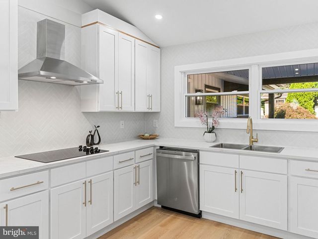 415 GARDEN STATE DR, Cherry Hill, NJ 08002