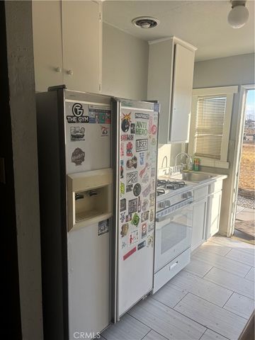 13193 Navajo 3, Apple Valley, CA 92308