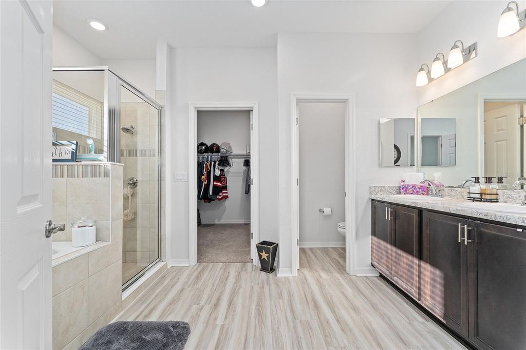 Image 7 of property listing at 4660 SE 89TH PLACE ROAD, Ocala, FL 34480