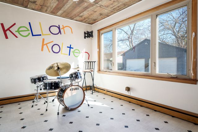 1656 Oakwood Avenue, Beloit, WI 53511