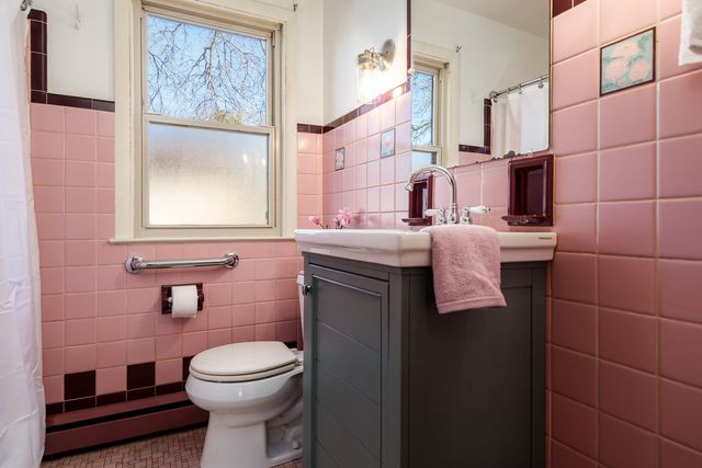 1656 Oakwood Avenue, Beloit, WI 53511