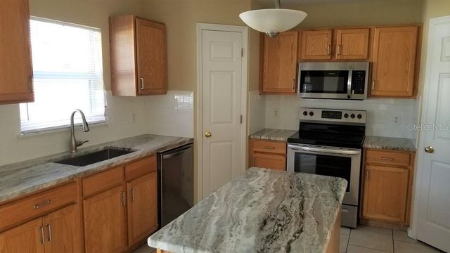 10427 RIVER BREAM DRIVE, Riverview, FL 33569