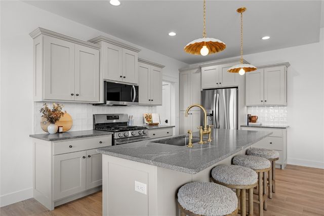 1399 Echo Ridge Ln, Marion, IA 52302