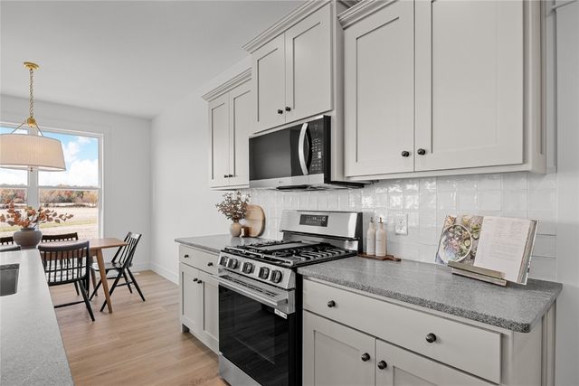 1399 Echo Ridge Ln, Marion, IA 52302