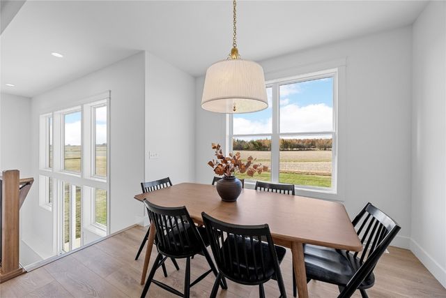 1399 Echo Ridge Ln, Marion, IA 52302