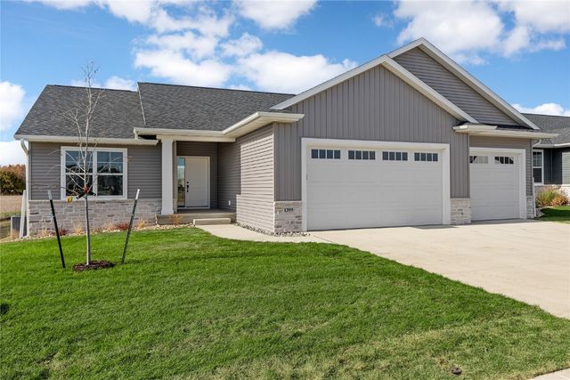 1399 Echo Ridge Ln, Marion, IA 52302