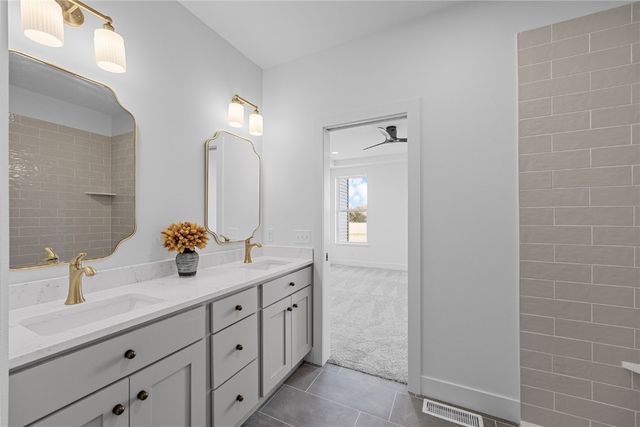 1399 Echo Ridge Ln, Marion, IA 52302