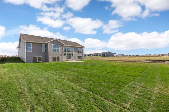 1399 Echo Ridge Ln, Marion, IA 52302