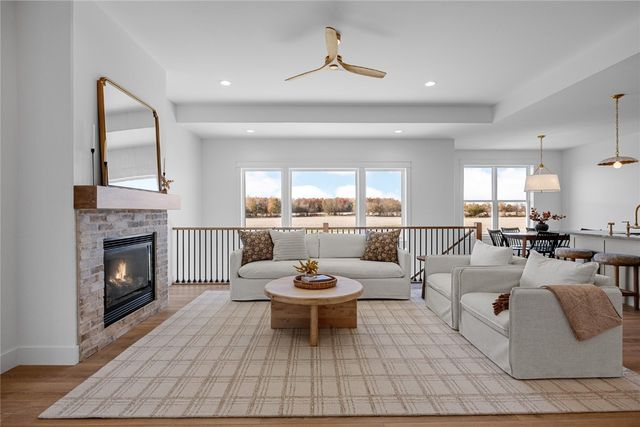 1399 Echo Ridge Ln, Marion, IA 52302