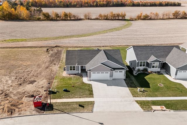 1399 Echo Ridge Ln, Marion, IA 52302