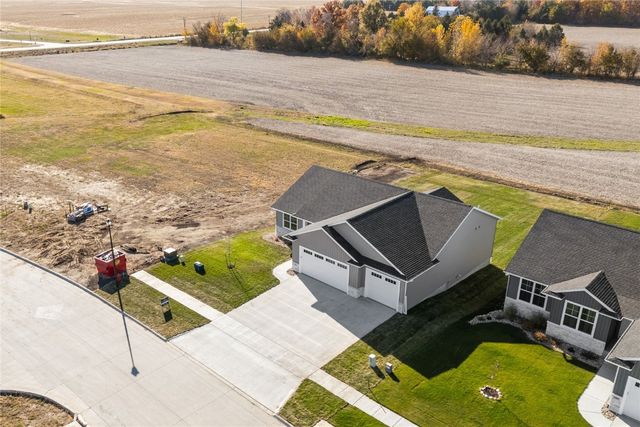 1399 Echo Ridge Ln, Marion, IA 52302