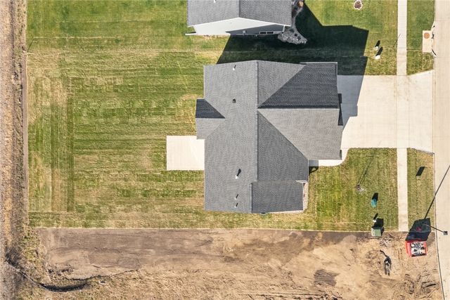 1399 Echo Ridge Ln, Marion, IA 52302