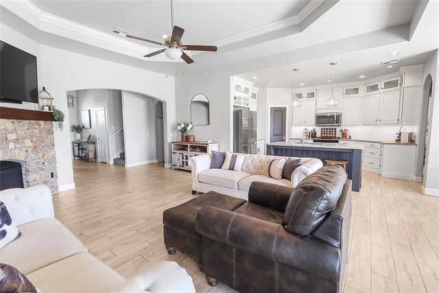 5604 St James Place, Oklahoma City, OK 73179