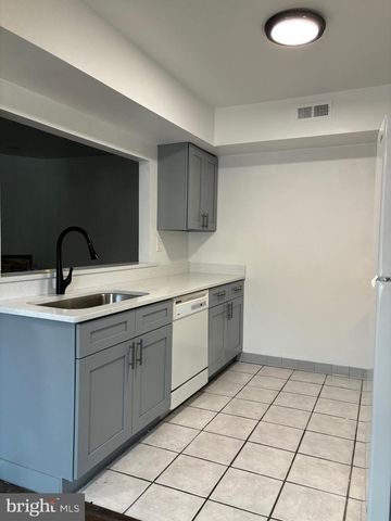 101 GREGORYS WAY, Voorhees, NJ 08043