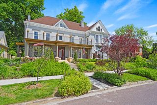 711 MORGAN ST, Boonville, MO 65233