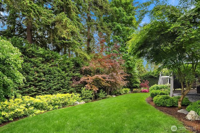 1646 106th Avenue SE, Bellevue, WA 98004