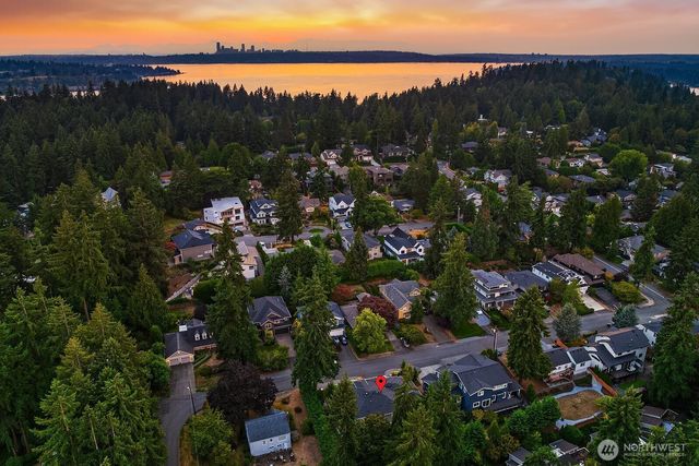 1646 106th Avenue SE, Bellevue, WA 98004