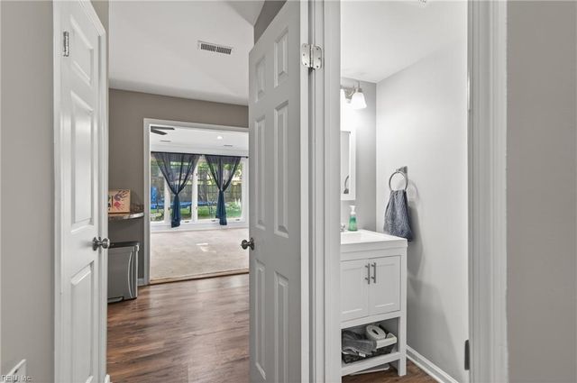 34 Mellon ST, Newport News, VA 23606