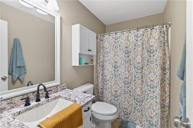 34 Mellon ST, Newport News, VA 23606