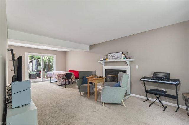 34 Mellon ST, Newport News, VA 23606