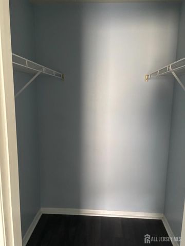 92 Gate House Lane, Edison, NJ 08820