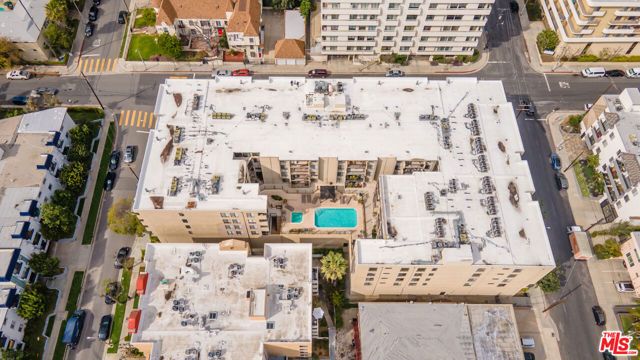 7320 Hawthorn Avenue 215, Los Angeles, CA 90046